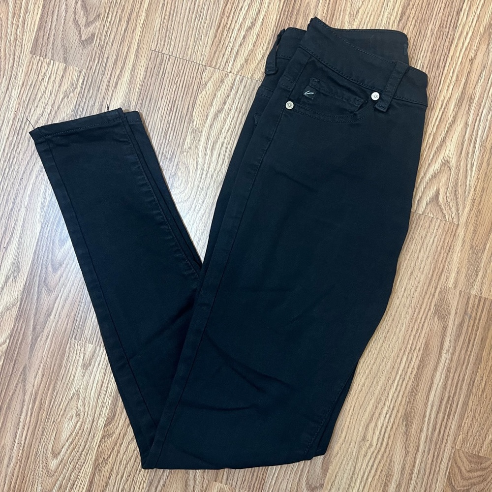 KanCan Women’s Black High-Waisted Jeans